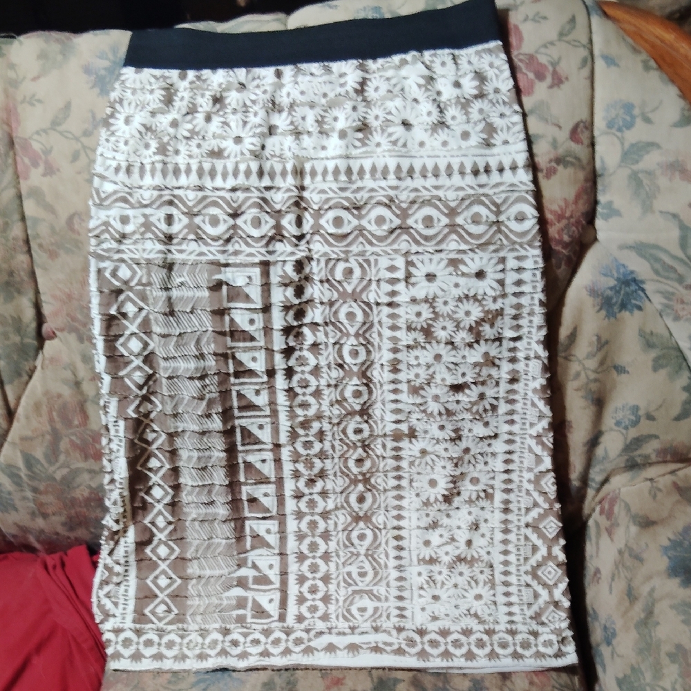 Lavish Brown and Cream Patterned Pencil Skirt, Women's Size Medium *Made In USA*